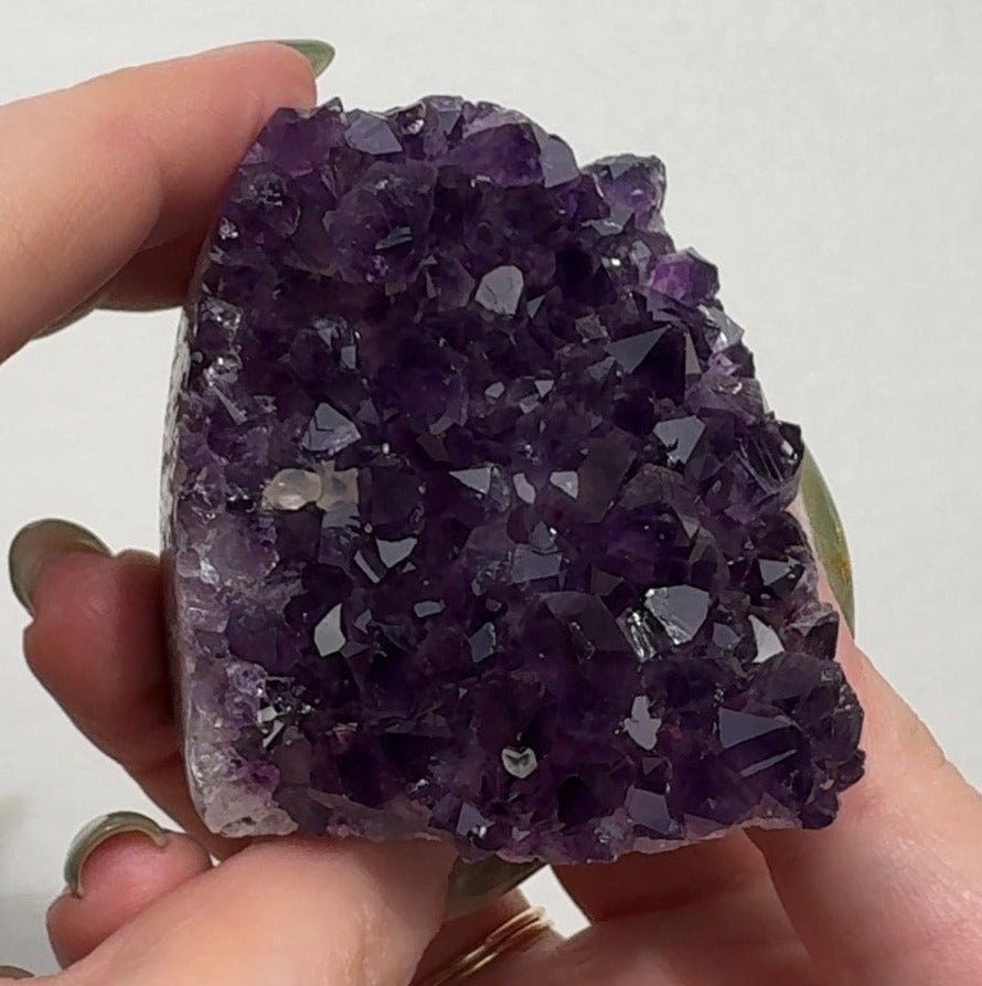 Uruguay Purple Amethyst Cutbase