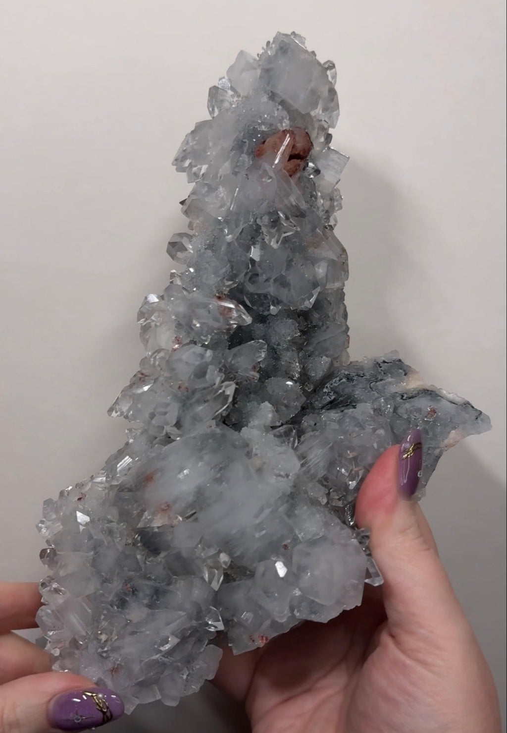 Apophyllite on Chalcedony with Heulandite | BDB