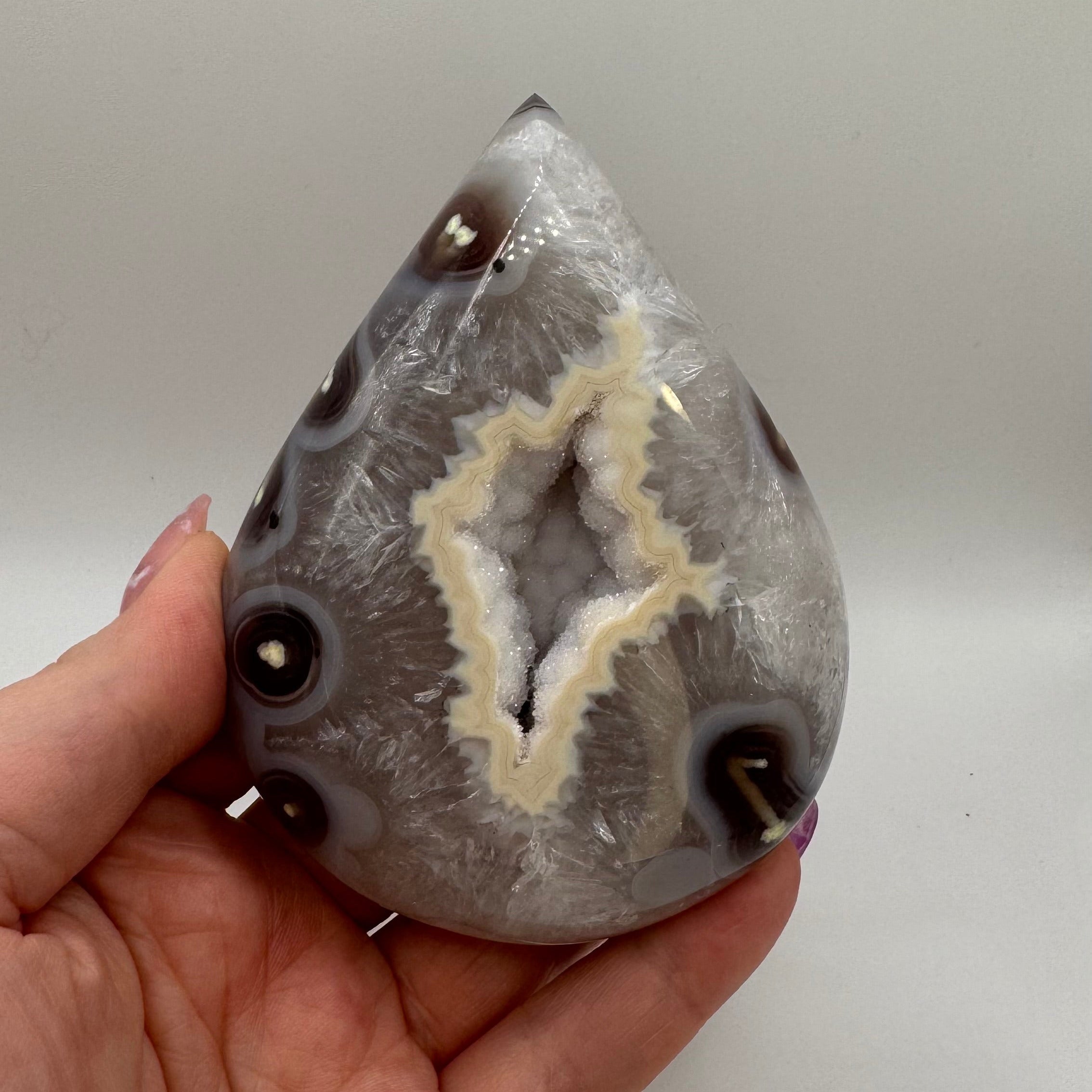 HQ Druzy Teardrop Agate
