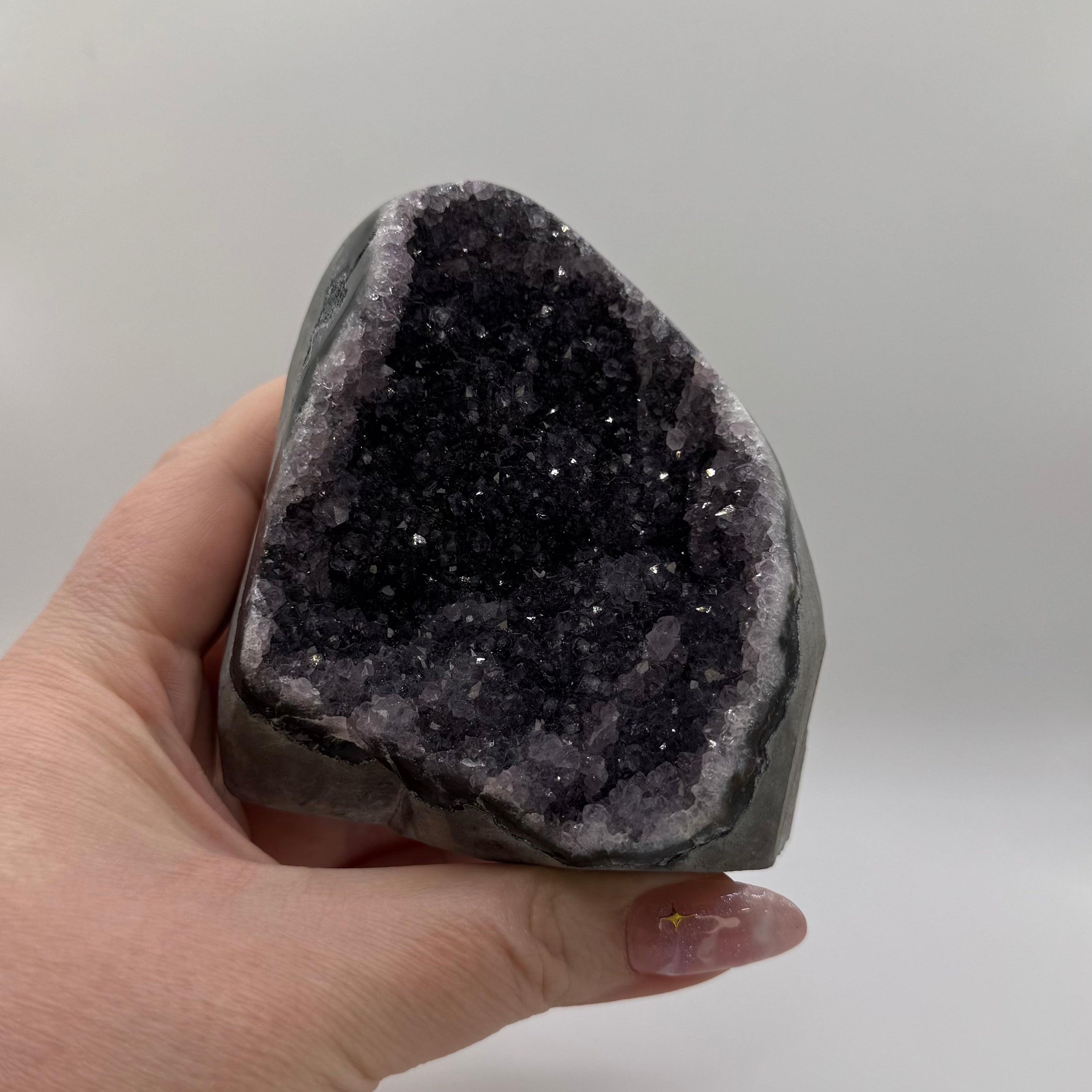 Black Amethyst Cutbase