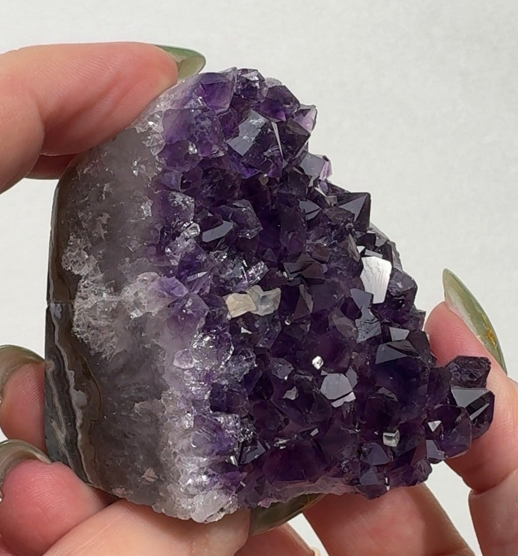 Uruguay Purple Amethyst Cutbase