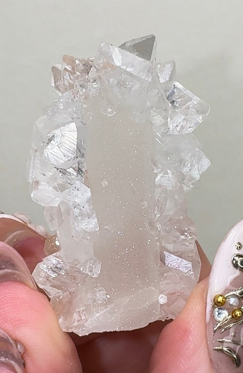 Apophyllite on Blue Chalcedony with Heulandite & Stilbite | BL18