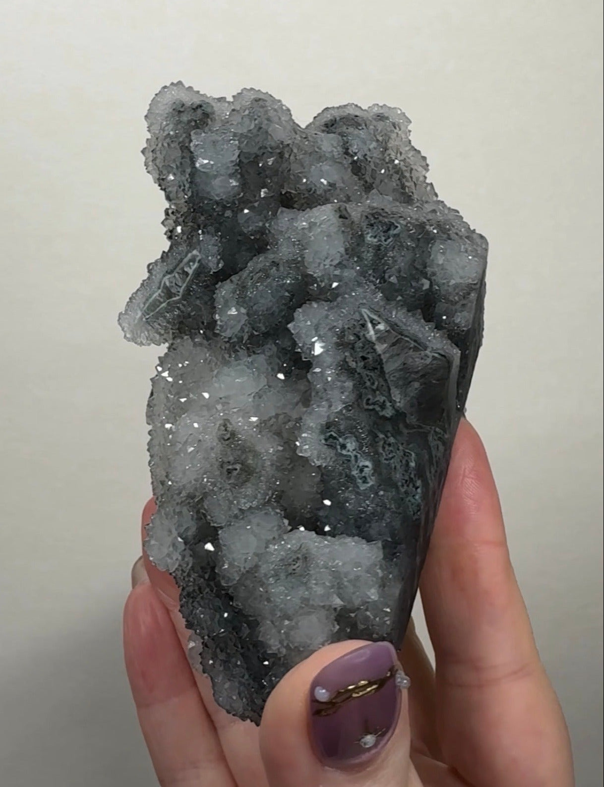 Black Chalcedony with Apophyllite| BDD