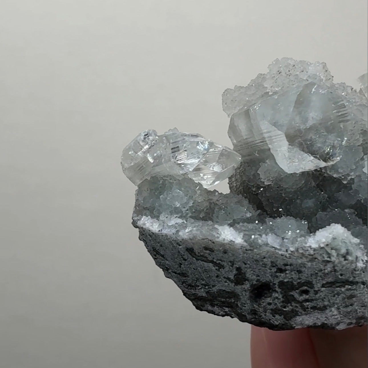 Diamond Apophyllite on Chalcedony | C4