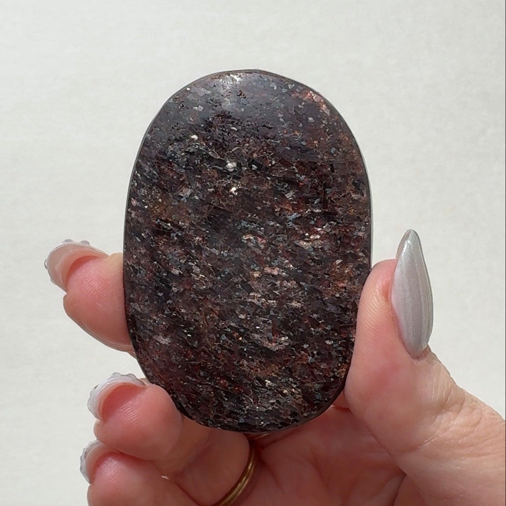 Garnet Palmstone | S