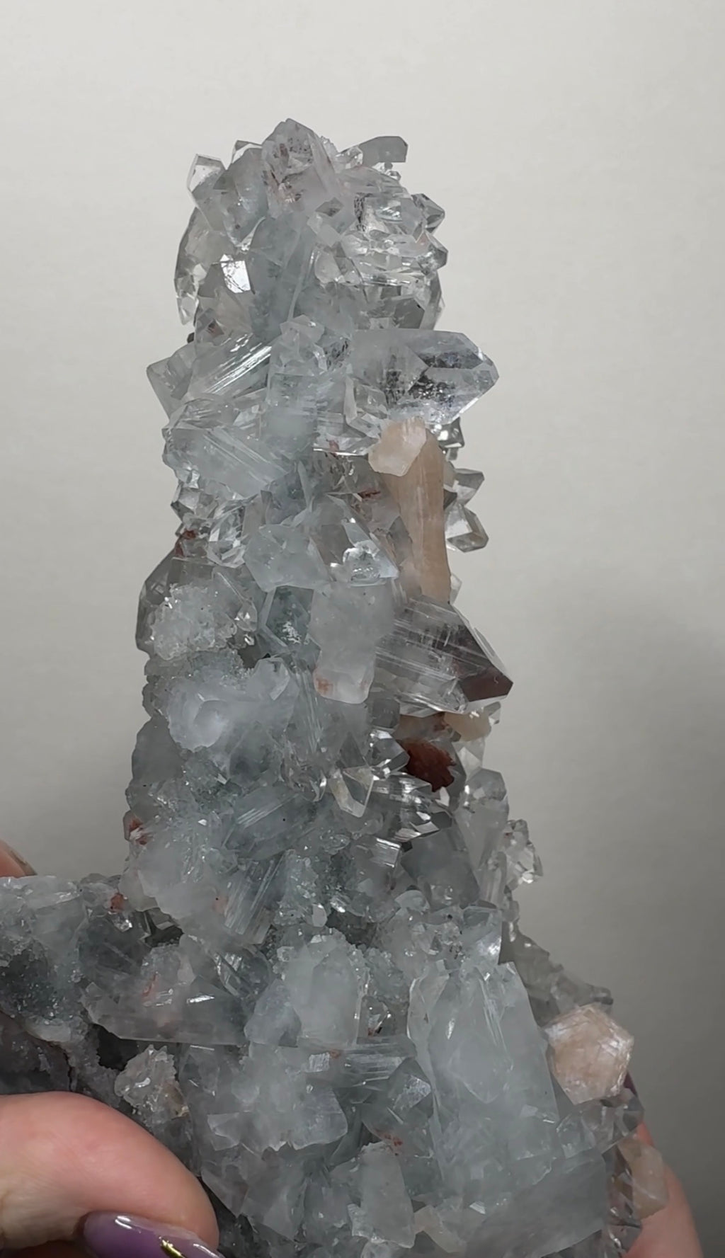 Apophyllite on Chalcedony with Heulandite | BDB