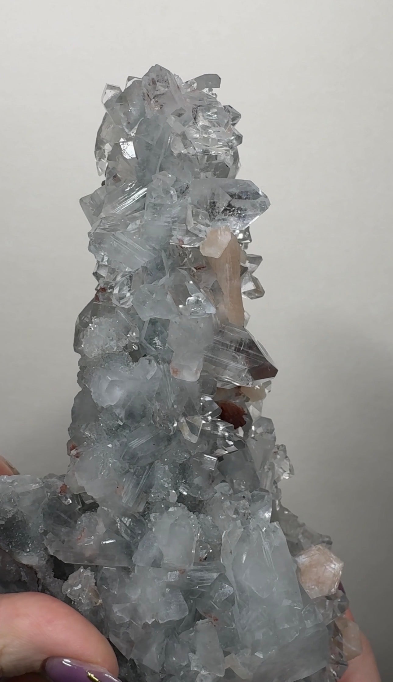 Apophyllite on Chalcedony with Heulandite | BDB