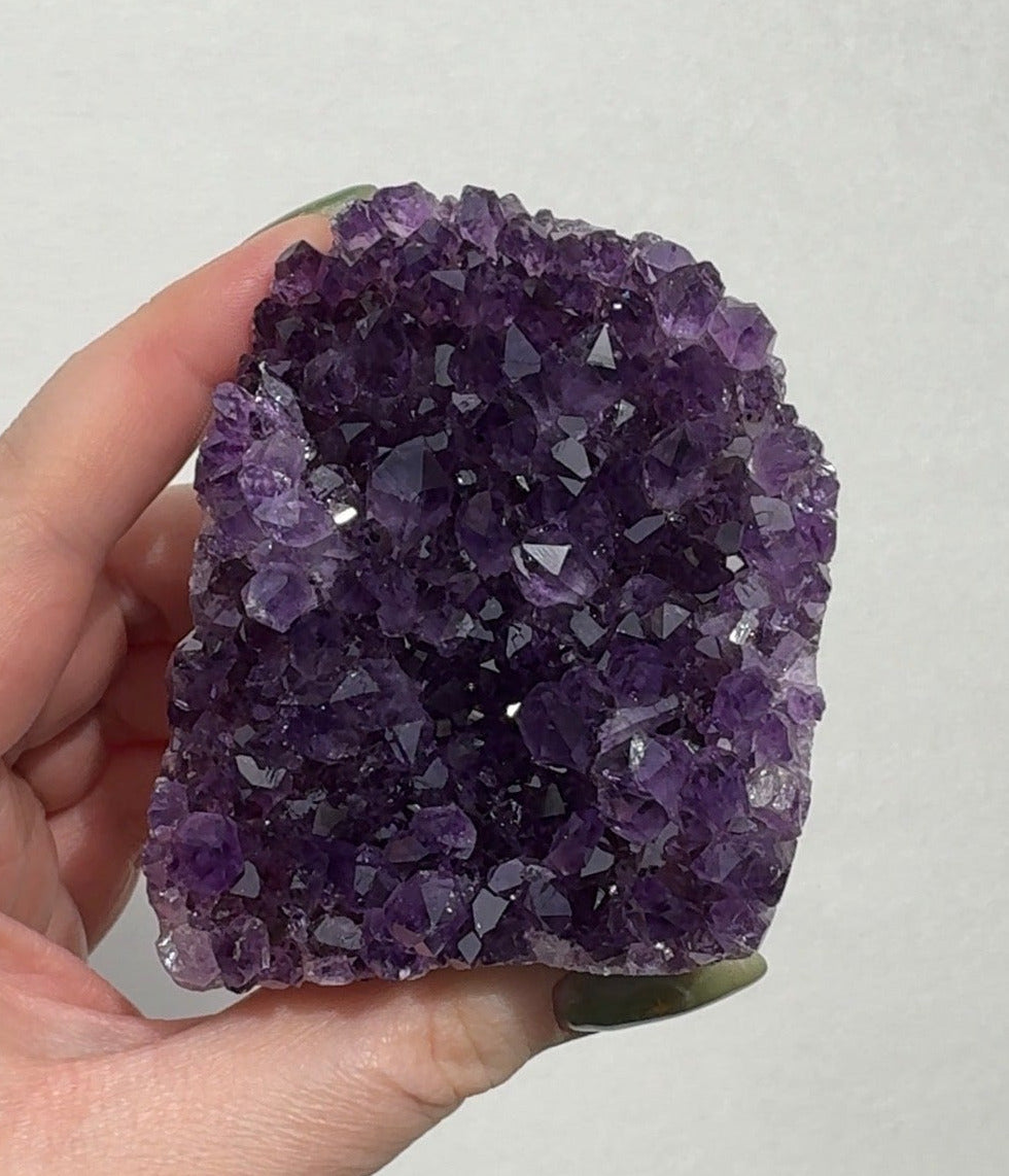 Uruguay Purple Amethyst Cutbase