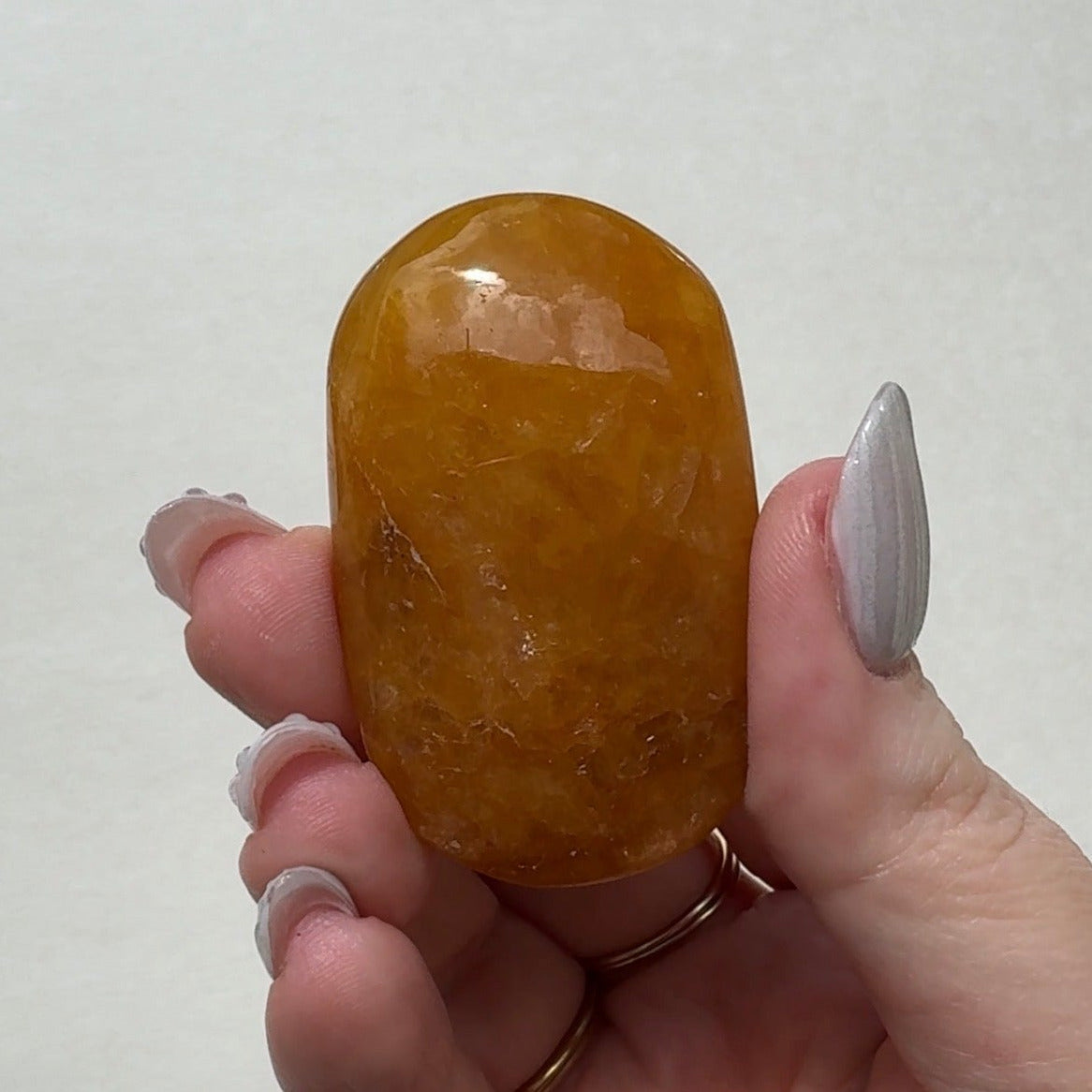 Golden Healer Palmstone | F