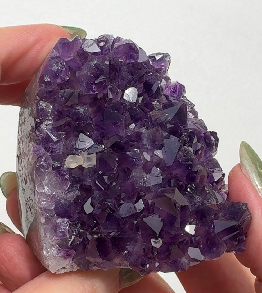 Uruguay Purple Amethyst Cutbase