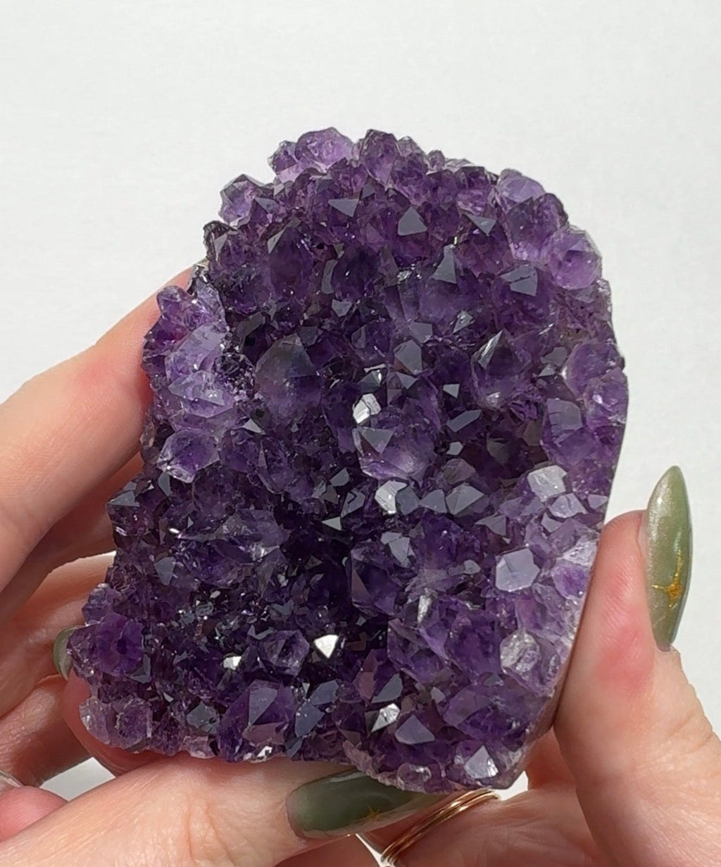 Uruguay Purple Amethyst Cutbase