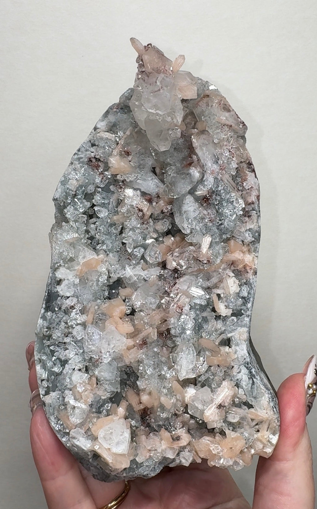 Apophyllite on Blue Chalcedony with Heulandite & Stilbite | CB3
