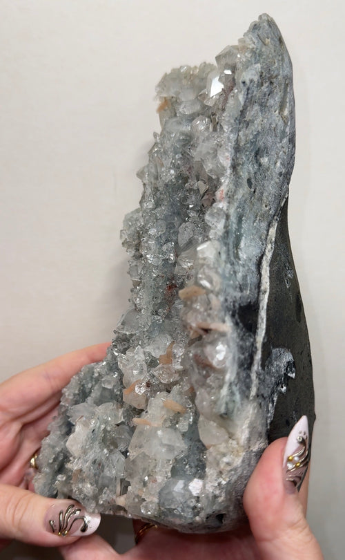 Apophyllite on Blue Chalcedony with Heulandite & Stilbite | BE1