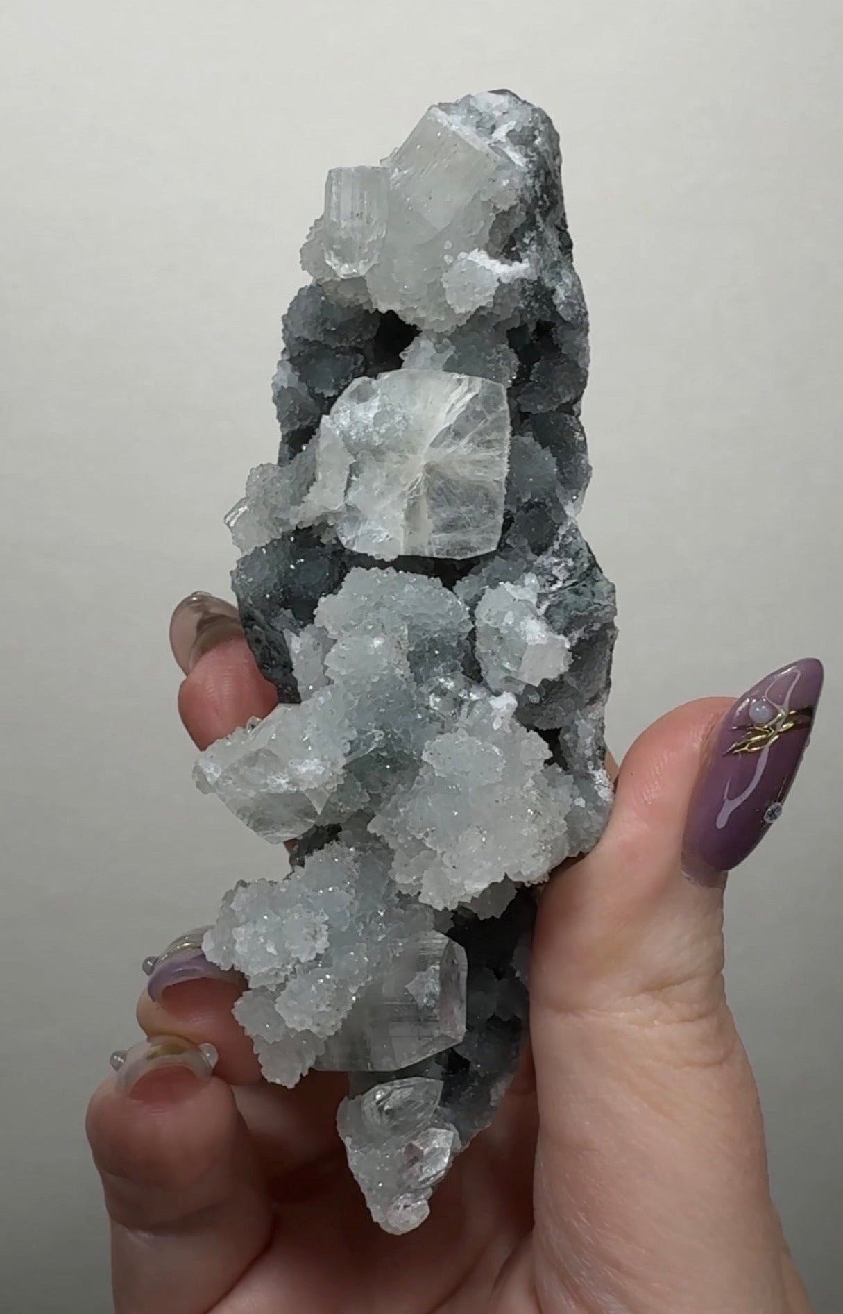 Diamond Apophyllite on Chalcedony | C4