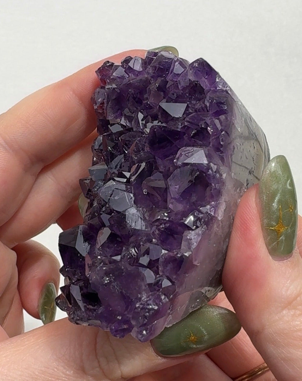 Uruguay Purple Amethyst Cutbase