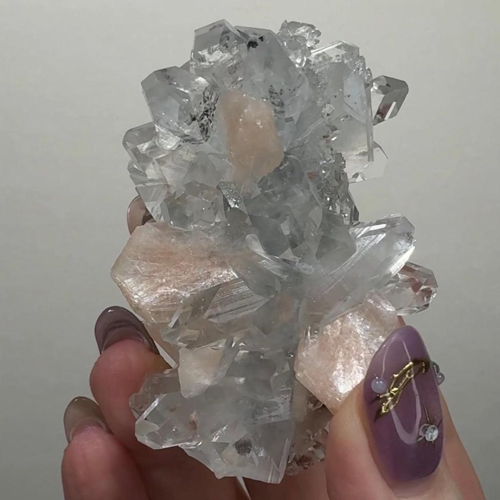 Diamond/Pink Apophyllite on Chalcedony with Red Heulandite | BDN