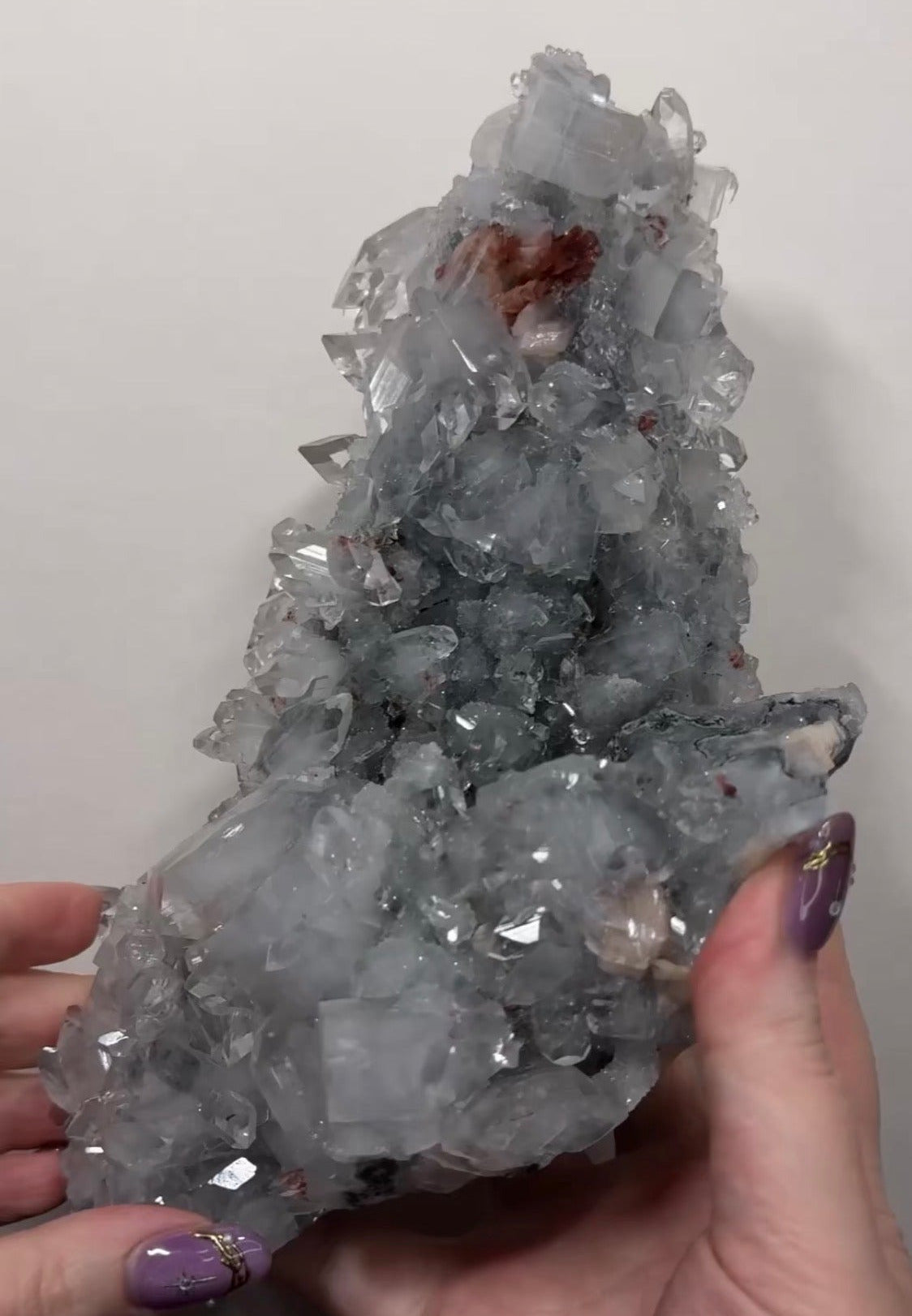 Apophyllite on Chalcedony with Heulandite | BDB