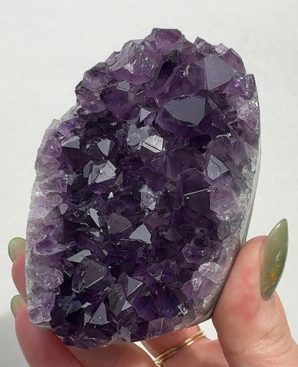 Uruguay Purple Amethyst Cutbase