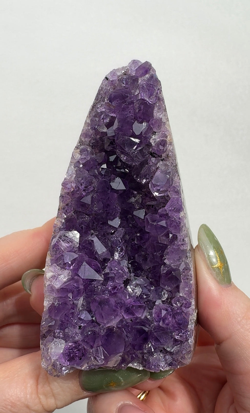Uruguay Purple Amethyst Cutbase