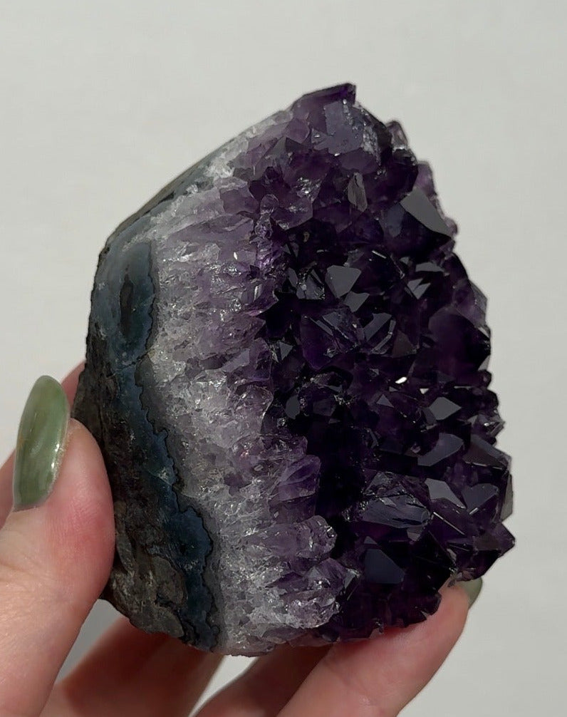 Uruguay Purple Amethyst Cutbase