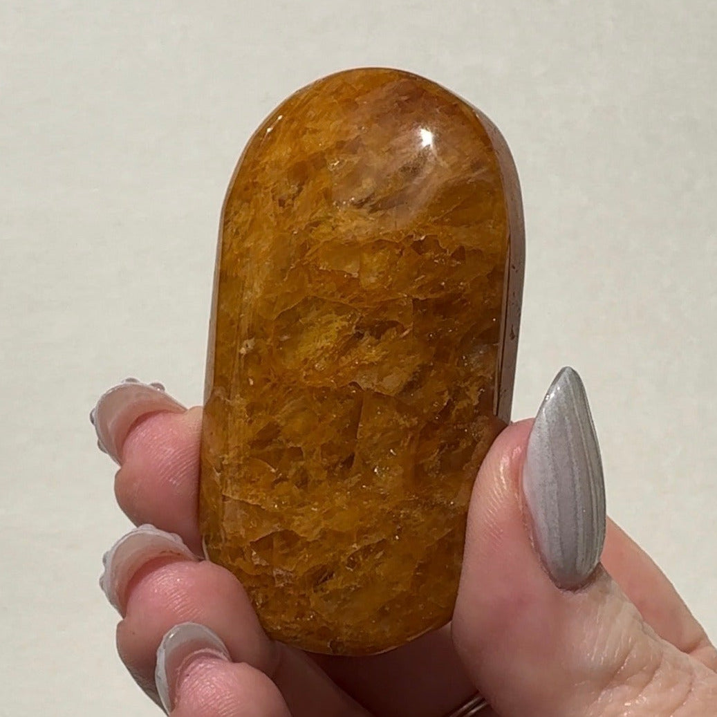 Golden Healer Palmstone | H