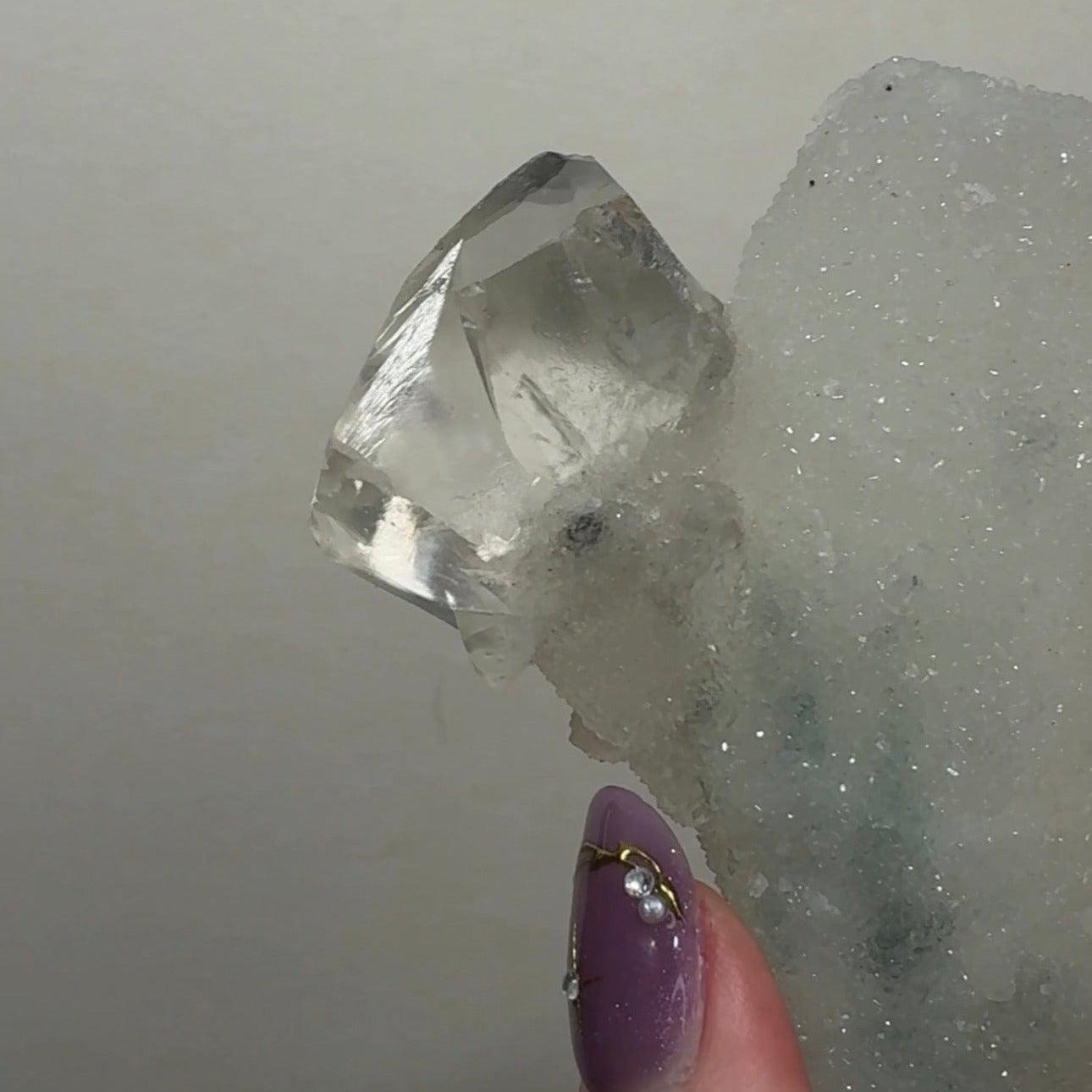 Diamond Apophyllite on Chalcedony | DA20