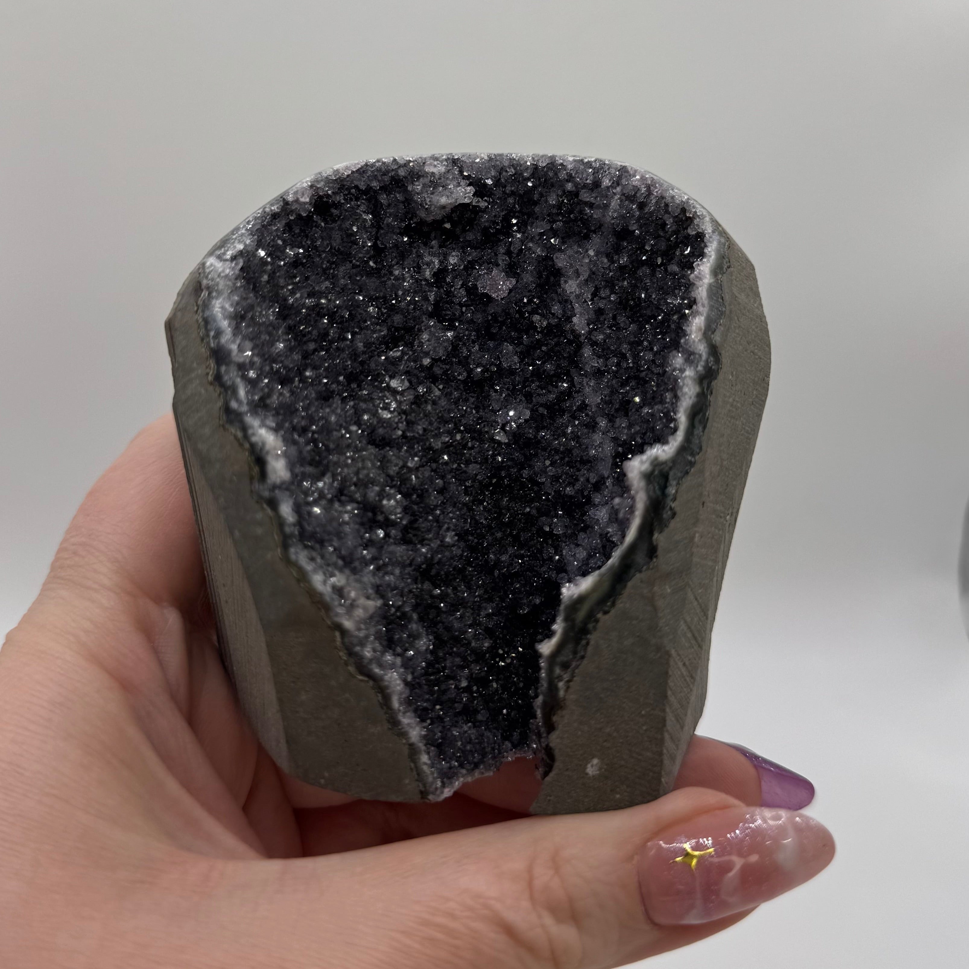 Black Amethyst Cutbase