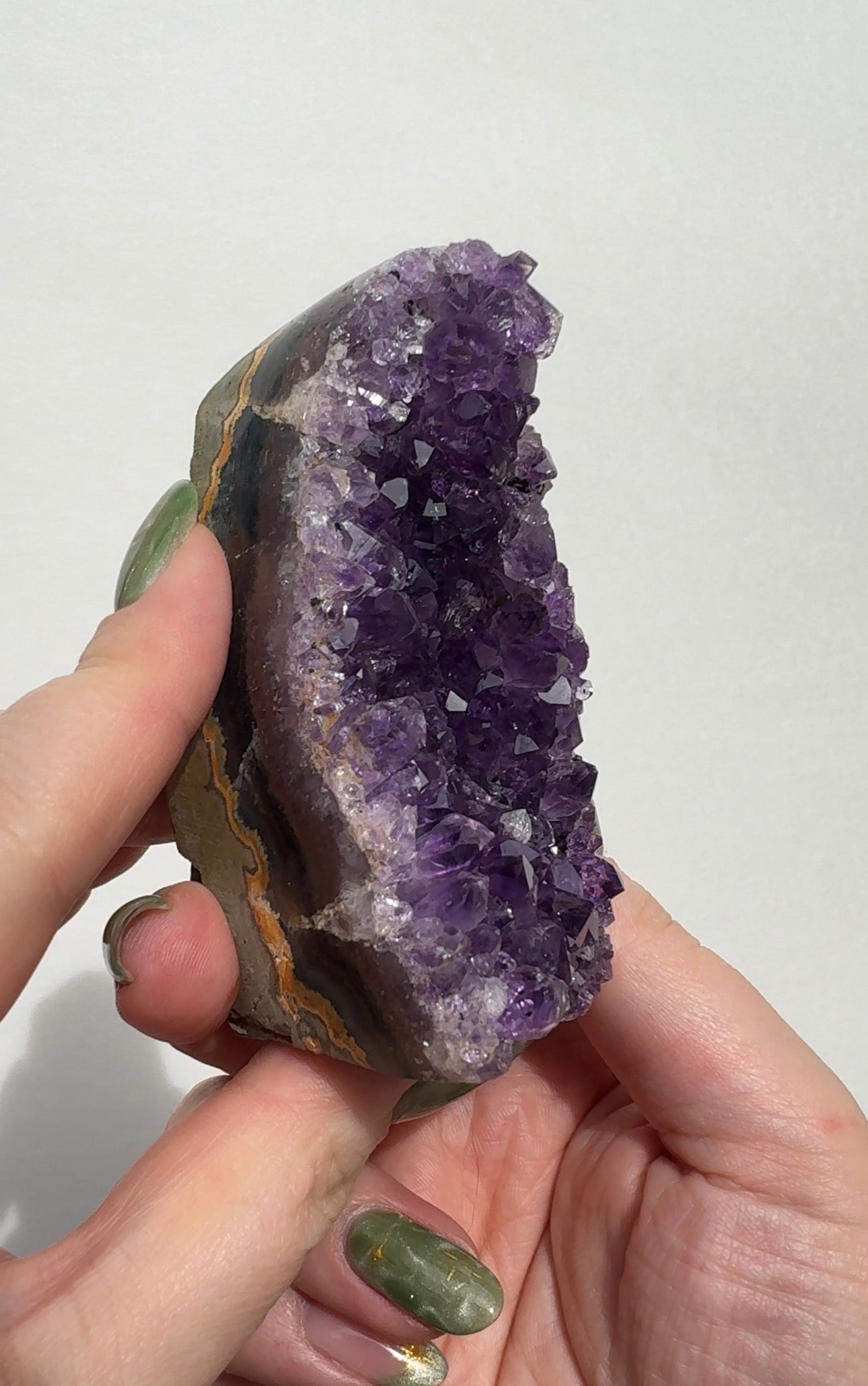 Uruguay Purple Amethyst Cutbase